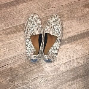 Toms shoes